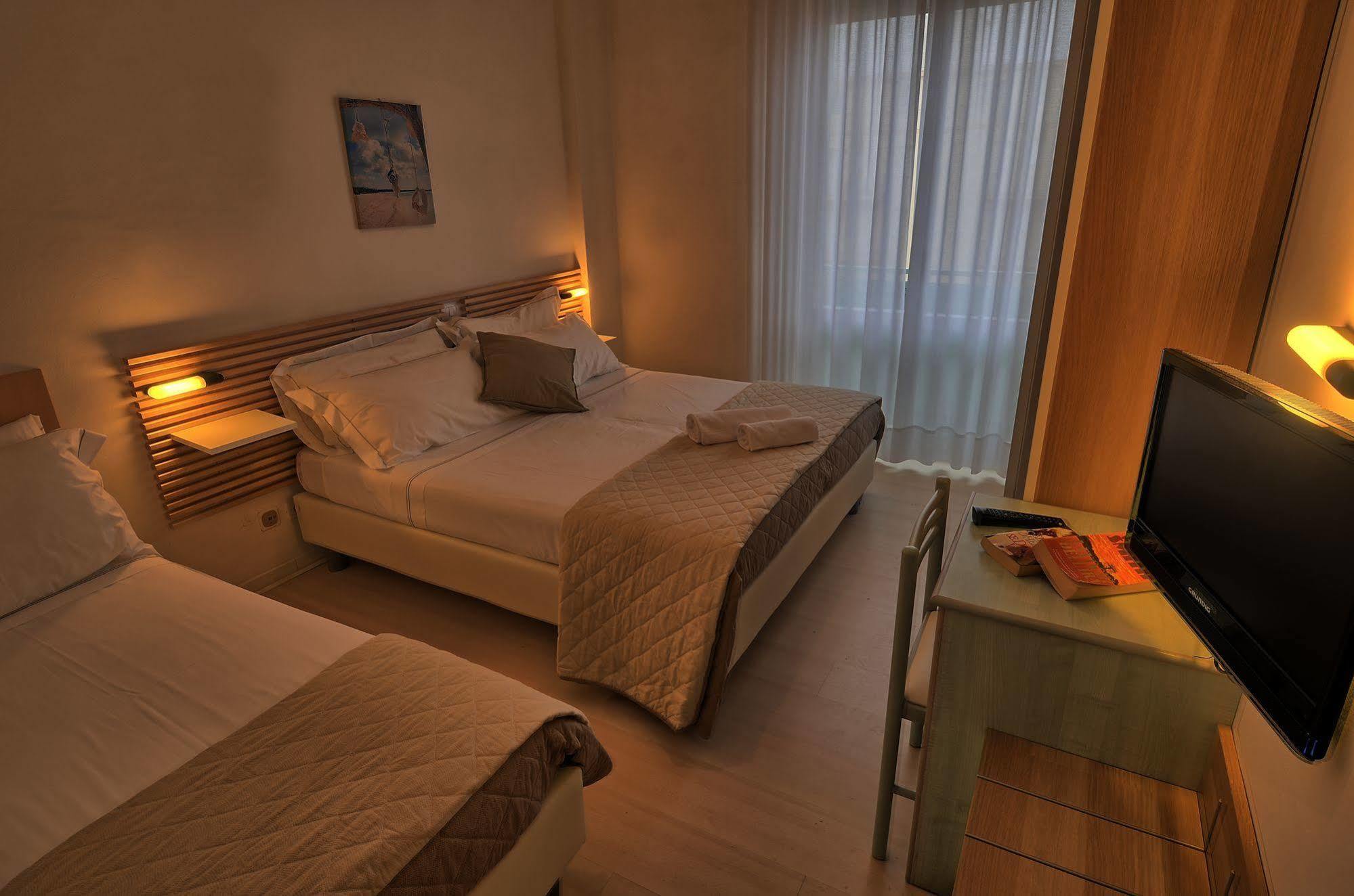San Marco Hotell Marotta Exteriör bild